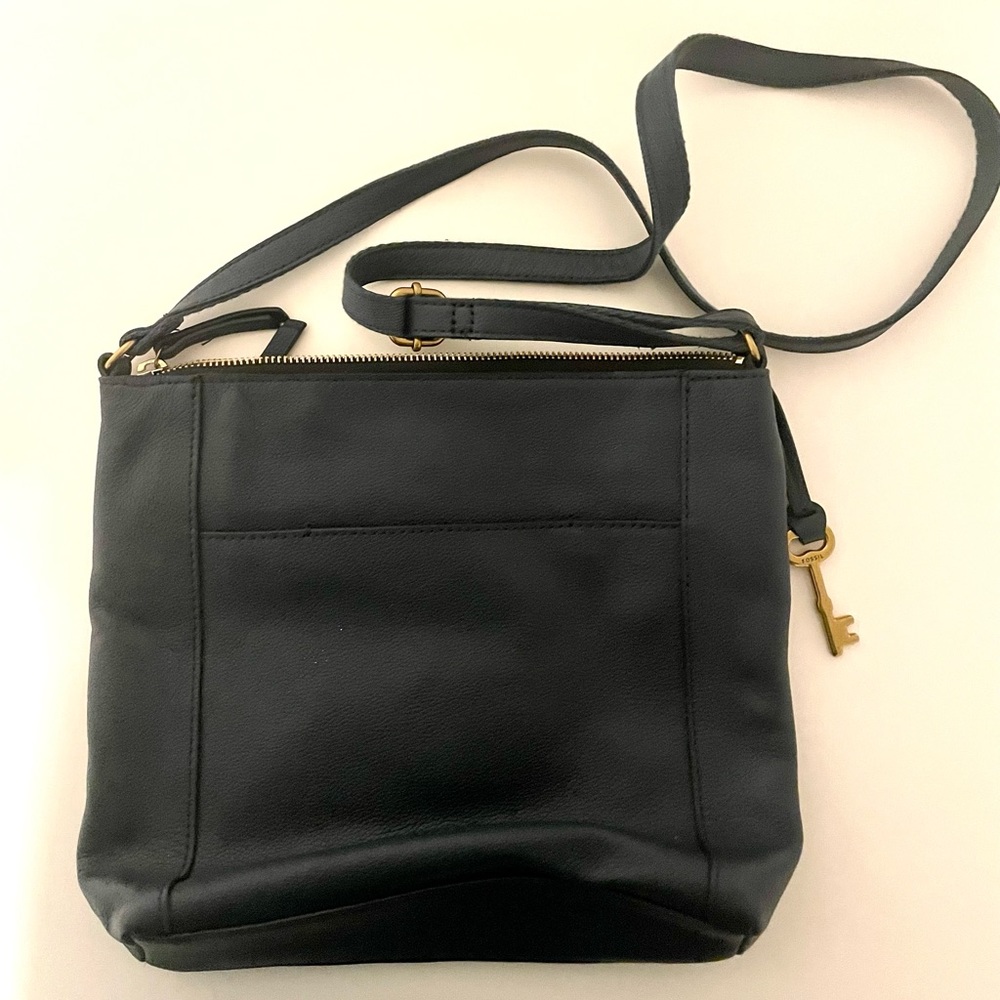 NEW Navy Fossil Crossbody Bag